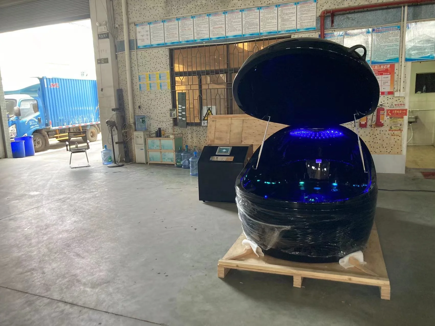 Large Salt Water Floating tank Swim Floating Massage SPA Pod Reducing Stress Sensory Deprivation tank Pod Spa Capsule for Gym