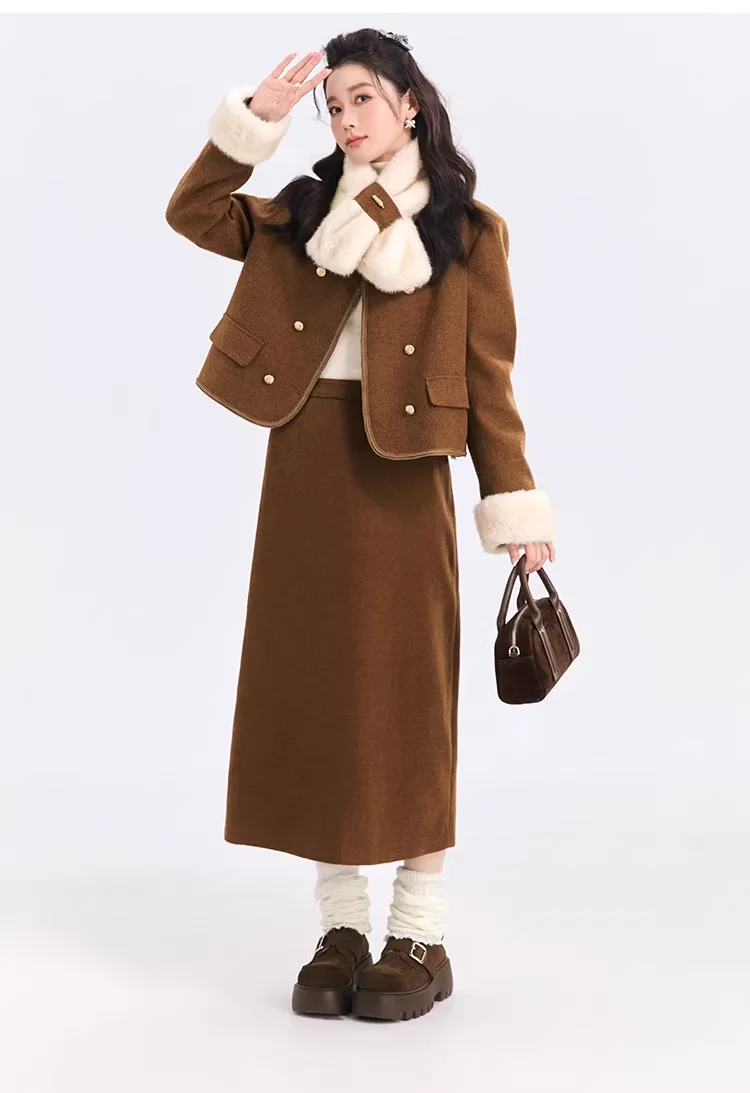 Retro Wool Suit with Breathable Rabbit Fur Neck Scarf & Decorative Buttons Two-Piece Set with Polyester Fiber Lining