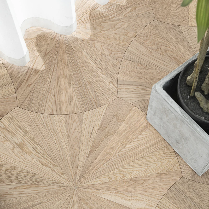 Modern Oak Multilayer Engineered Wood Flooring with T&G Click Lock Installation for Living Room