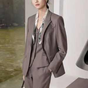 HARCHOY Factory Customizable Wrinkle-Resistant Women's Business Suits Available Wholesale Up To Size