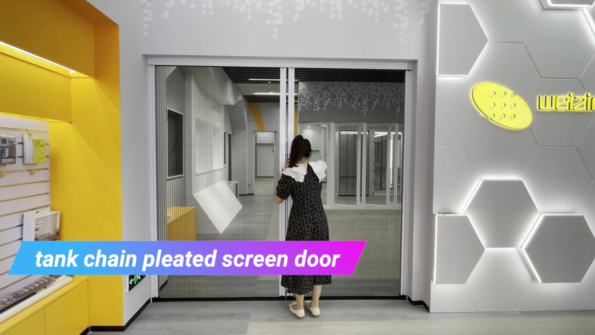 Amazon Wholesale Aluminum Frame Retractable Mosquito Net Retractable