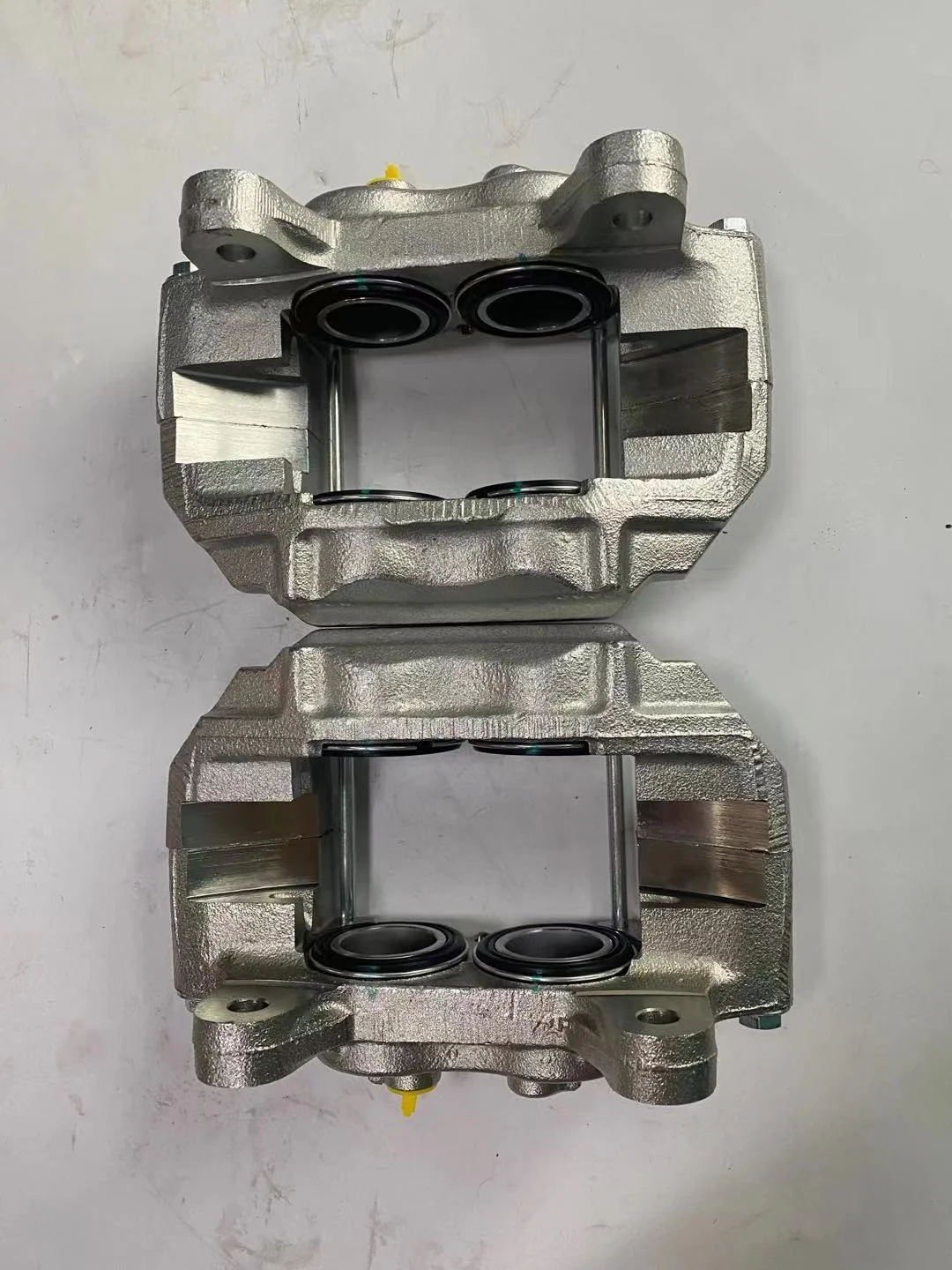 Brake Calipers 47730-60060 47750-60060 for Land Cruiser FZJ80