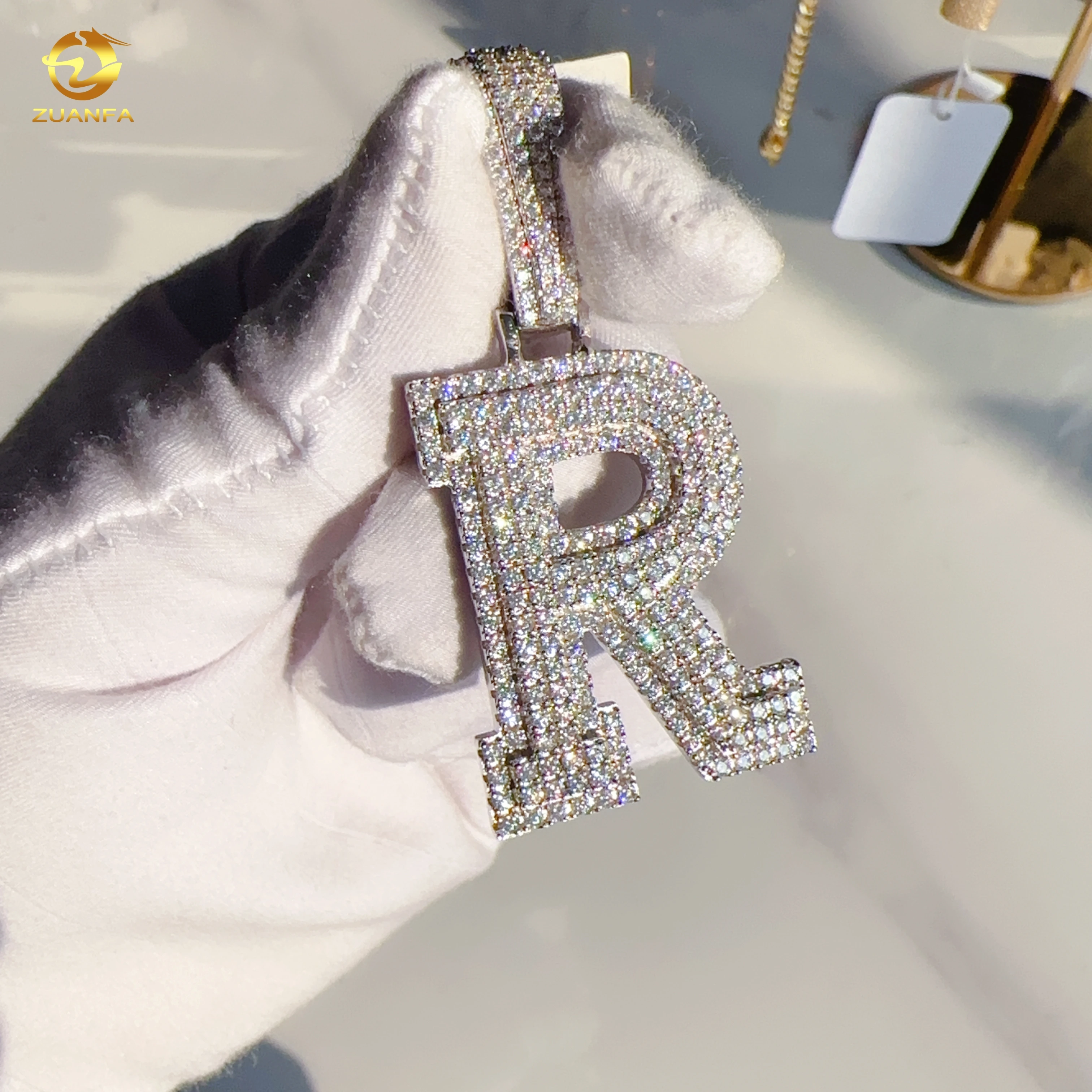 Zuanfa Iced Out Initial Name Pendants Hip Hop 925 Sterling Silver Jewelry Vvs d Moissanite Diamond Lucky Number Letter Pendant