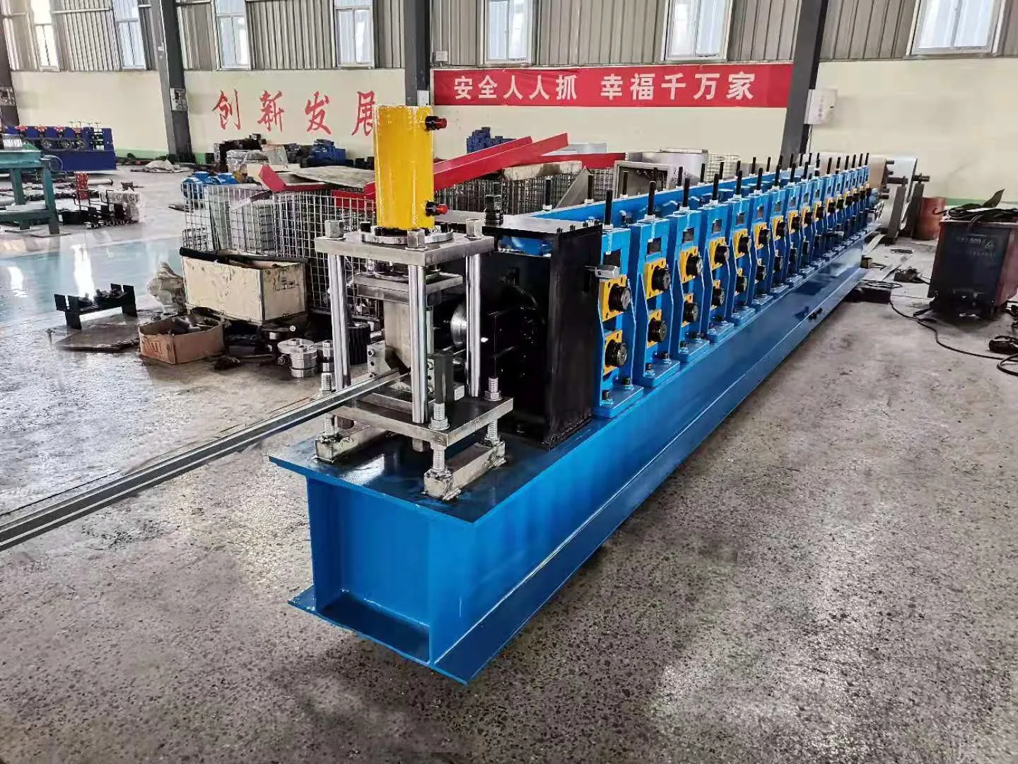 Slotted Wall Angle Roll Forming Machine Light Steel Keel Gypsum Board L Shape Corner Bead Making Machine