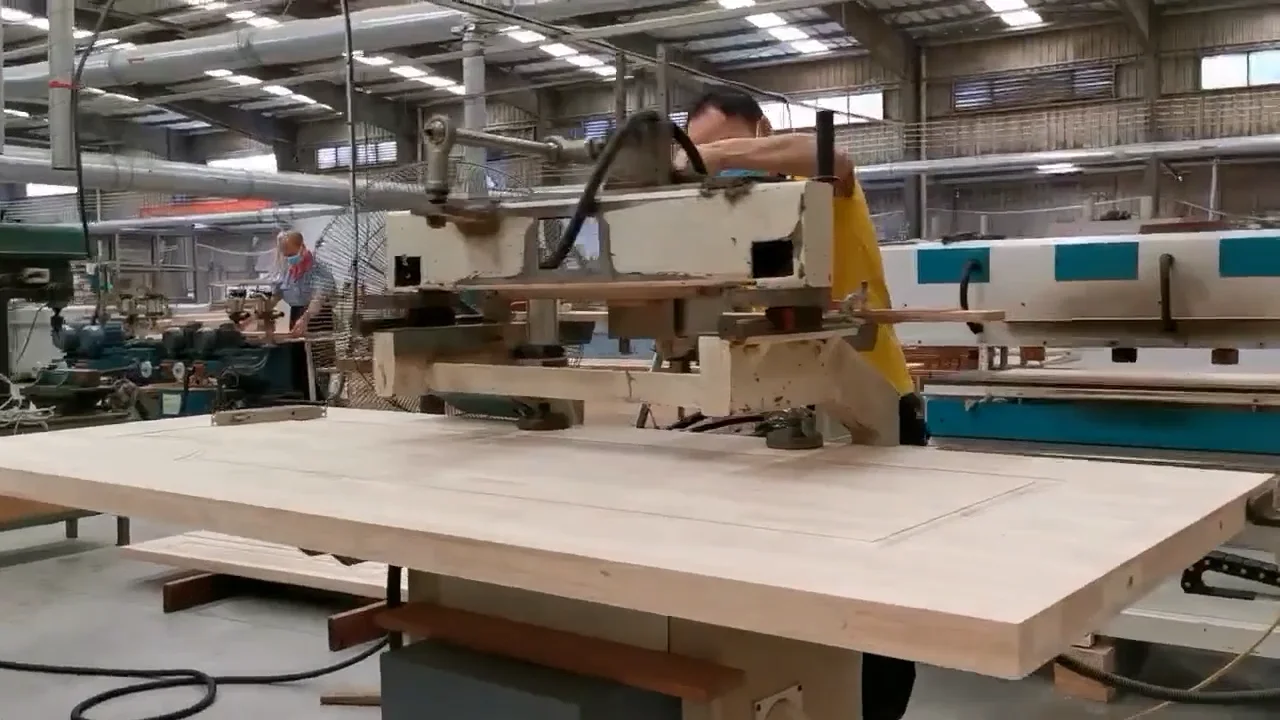 China Modern Interior Door Top Manufacturer Interior Room Solid Wood