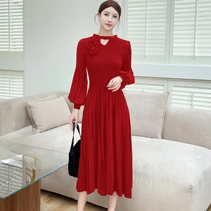 Elegant and Stylish Plus-size Dress with Intricate Craftsmanship - Mid-length Pleated Dress. ODM and OEM Services Are Available