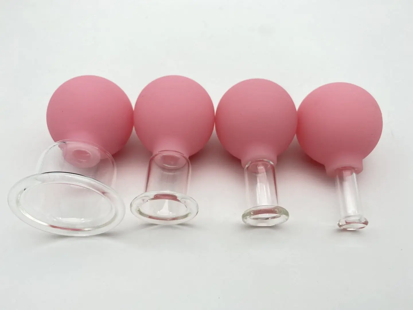 Home and Professional Therapy Massage Cupping Set Rubber Bulb Glass and Plastic Suction Cups for Body Application