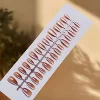 Cs101#Amandes courtes brun-rouge (paquet de 30 pièces)