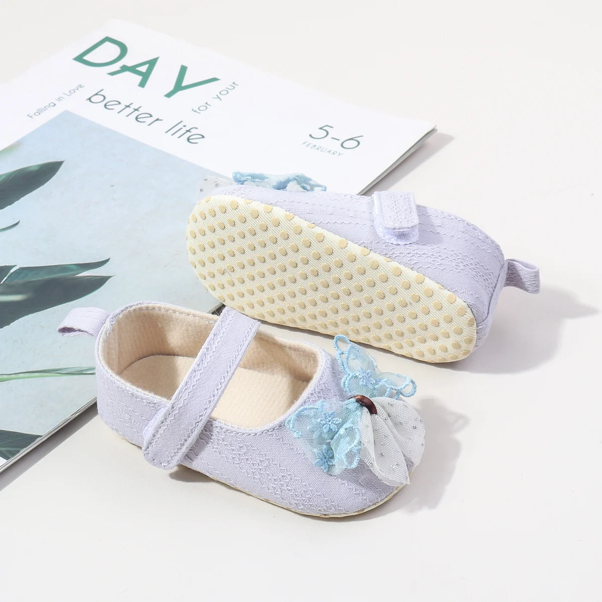 2025 New Style Girl Infant Shoes Fancy Bowknot Anti-slip Polyester Soles Trendy Toddler Shoes for Newborn Babies supplier