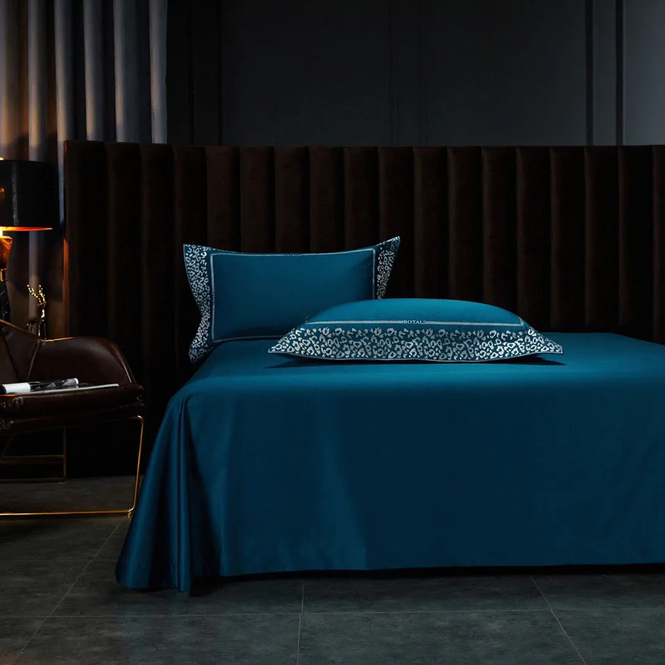 Customized Wholesale Luxury Duvet Cover 100% Cotton Embroidered