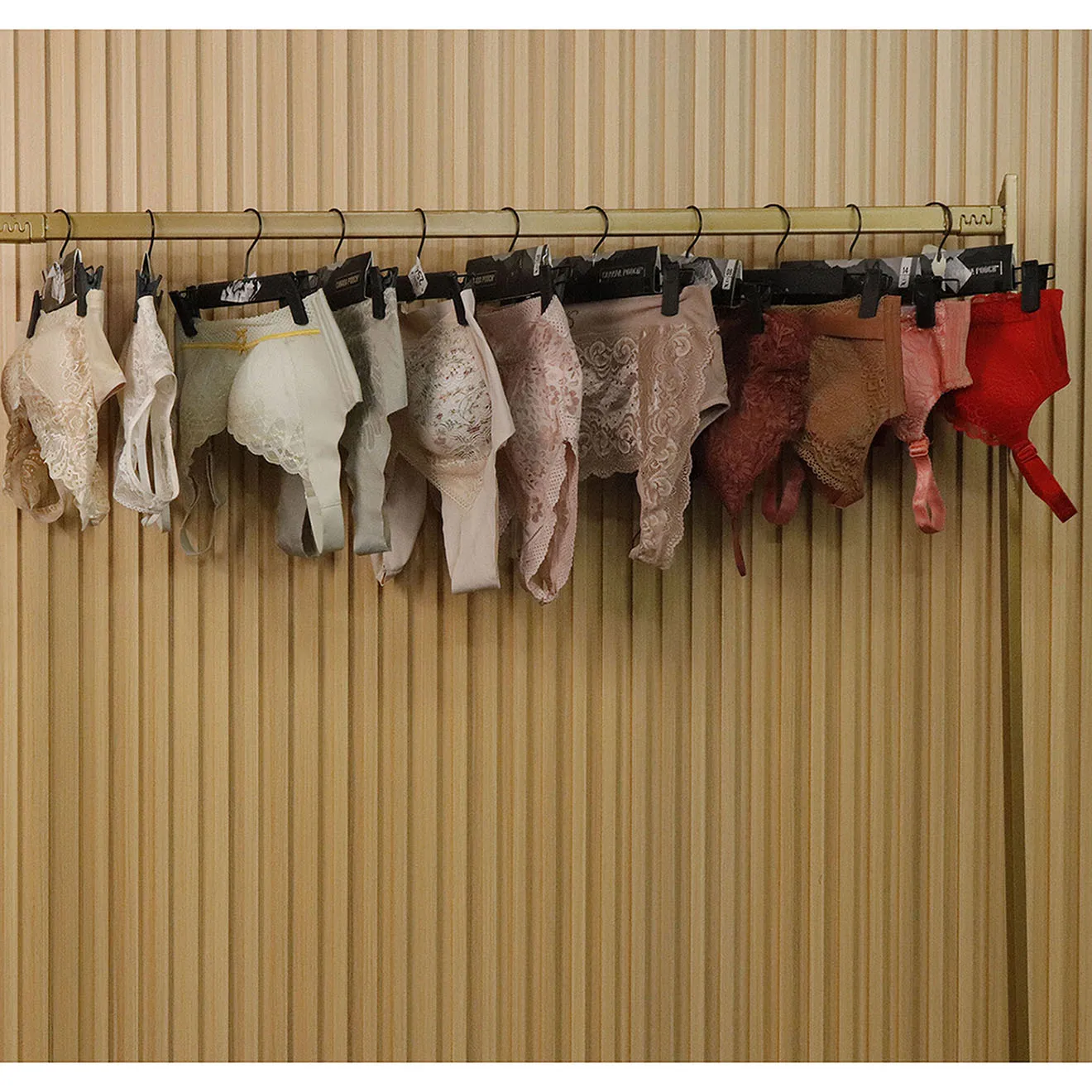 Moq 35kg Bales of Mixed Ladies Used Clothing Bra Second Hand Sexy Lady Bra  for Women Used Clothes