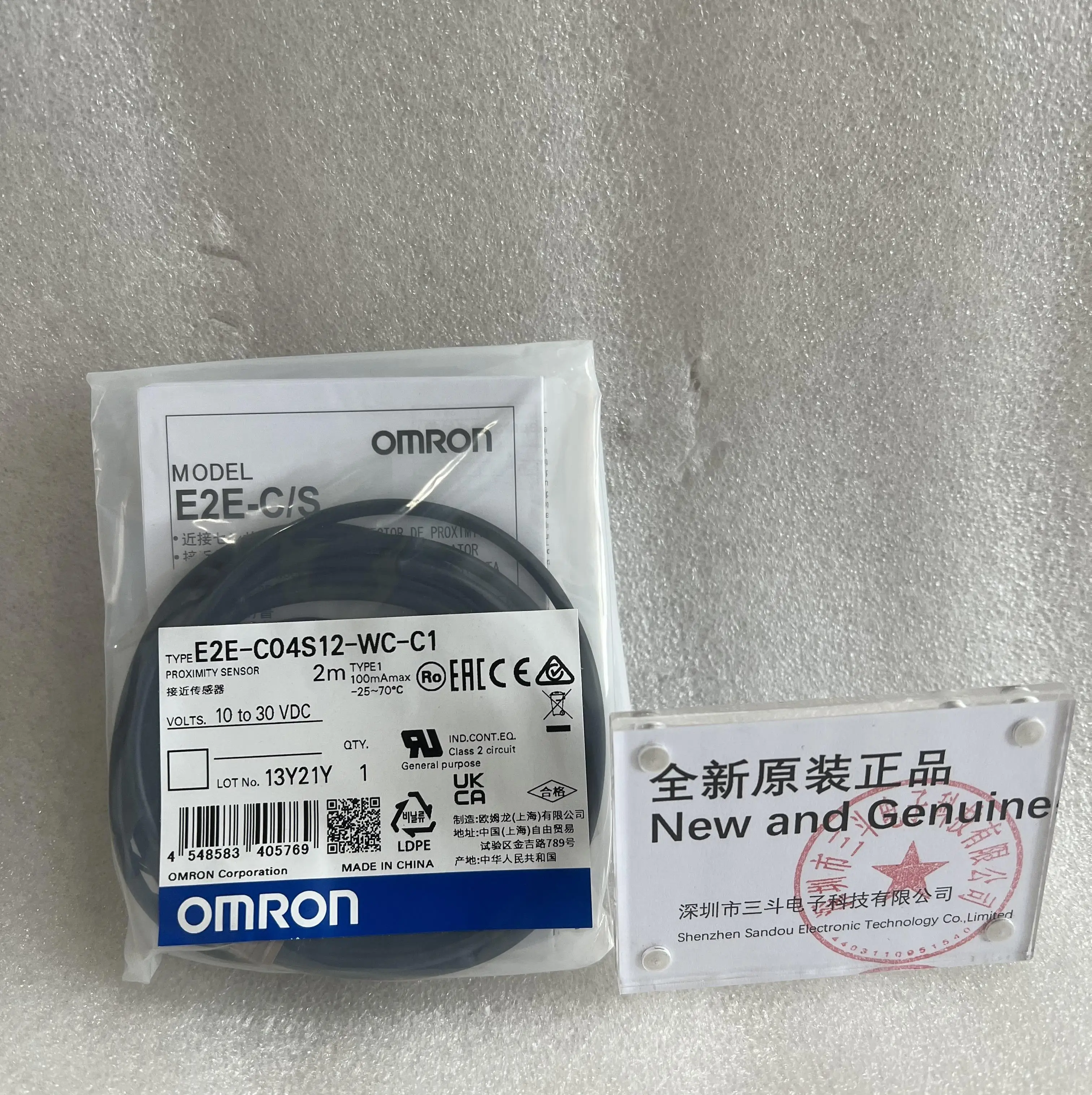 Omron Proximity Sensor E2E-C04S12-WC-C1 Omron Proximity Sensor E2E-C04S12-WC-C1