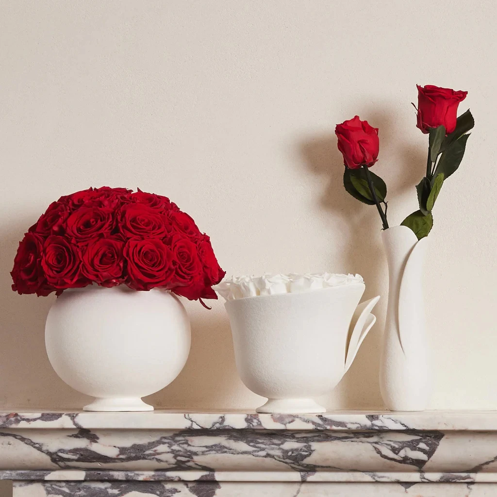 2024 Most Popular Eternal Flower in Ceramic Vase for Home Table Decoration venus Forever Fleur Preserved Rose With Long Stem Box