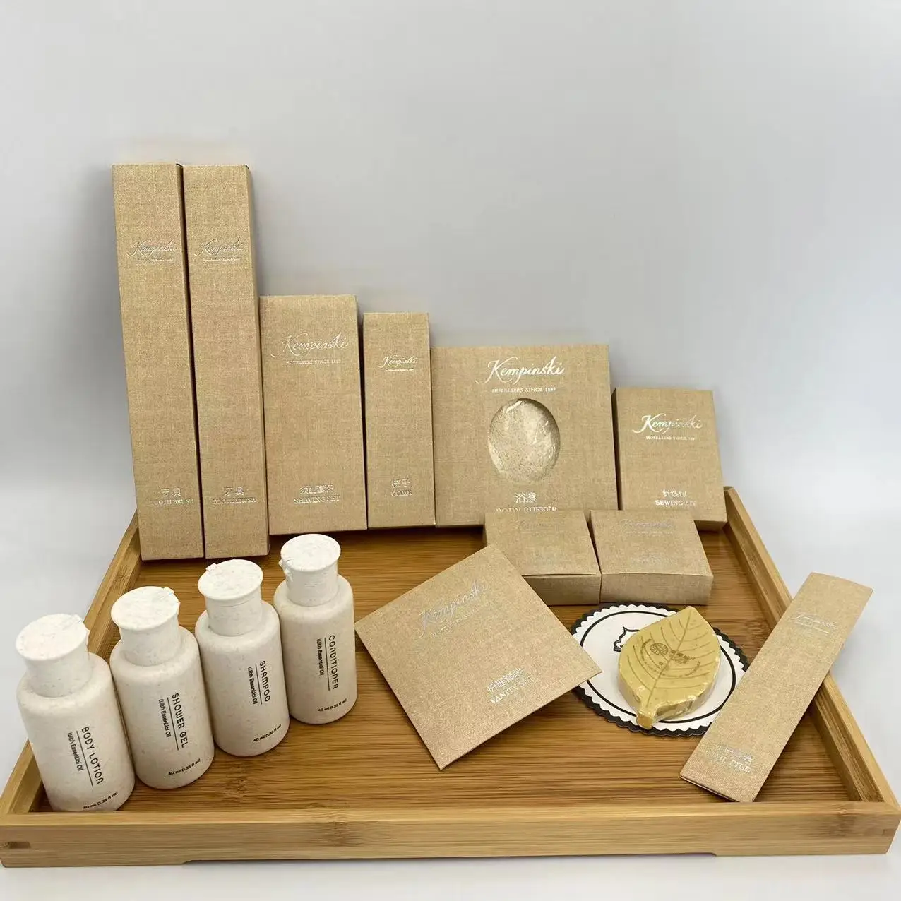 Wholesale Hotel Toiletry Kit Custom logo Packaging Amenity for Hotel Amenities Set Luxury Bathroom Toiletries Hotel Supplies Den