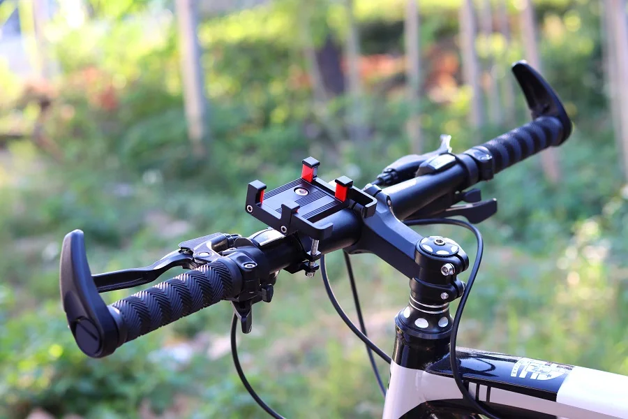 Anti-Slip Universal Bicycle Bike Motorcycle Phone Holder Mount Bracket Smart Mobile Racks Cellphone Handlebar Clip 360 Rotatable
