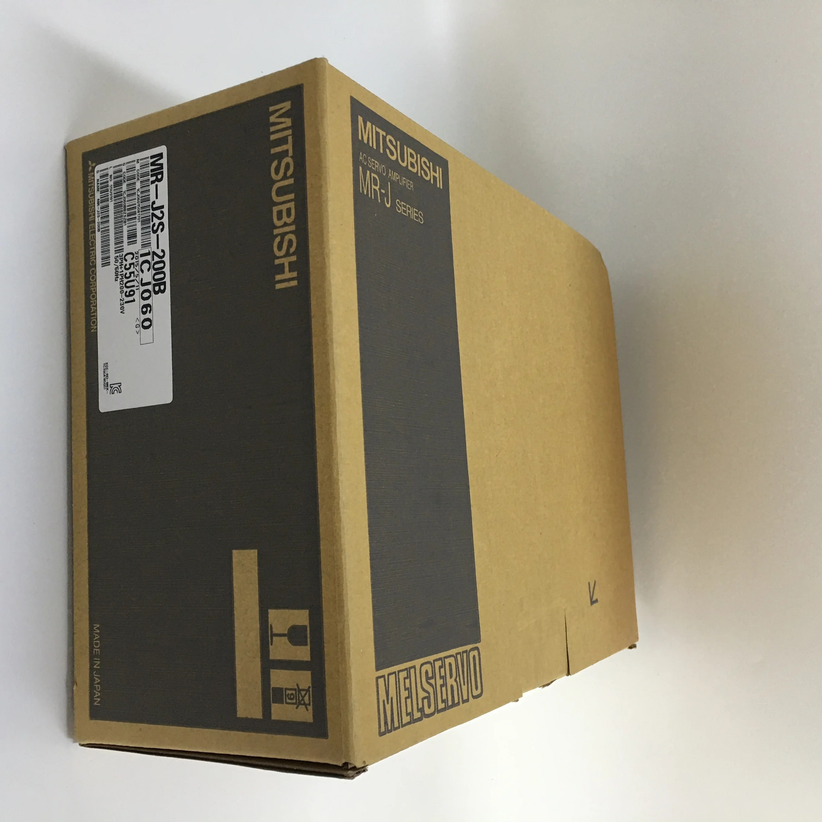 Mitsubishi AC servo amplifier MR-J2S-200B Mitsubishi AC servo amplifier MR-J2S-200B