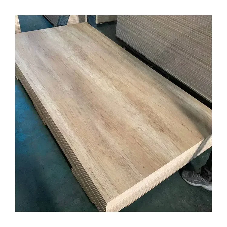 3mm Hmr MDF Board Customized Style Waterproof Moisture Resistant Laminated Melamine HDF Board