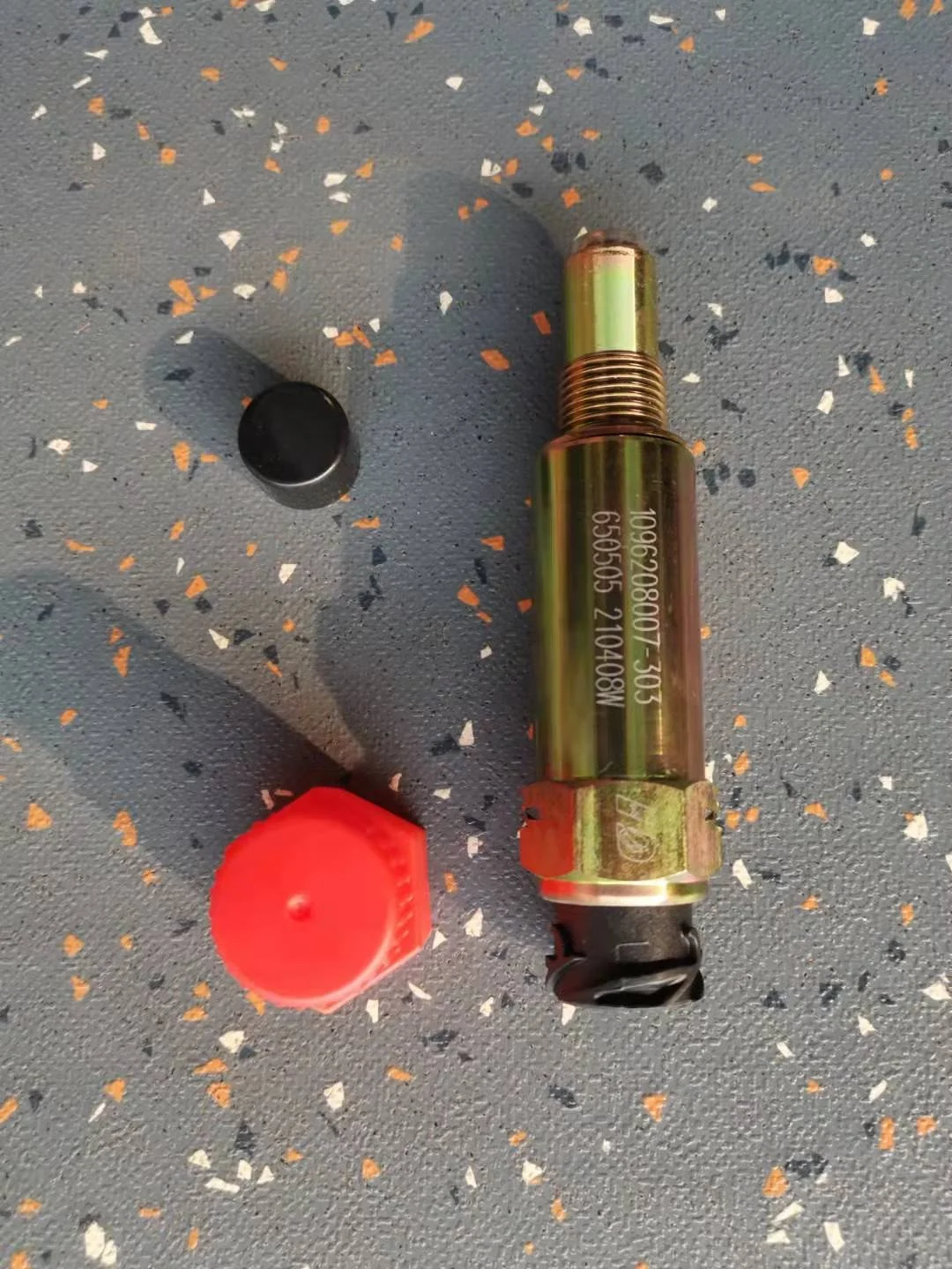 1096208007-303 Electrical Speed Odometer Sensor Golden Dragon  Higer Bus Odometer Sensor