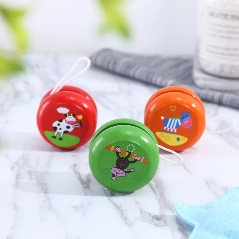 
 Cross-border hot products wooden cartoon yo-yo creative toys casual color toys wholesale  