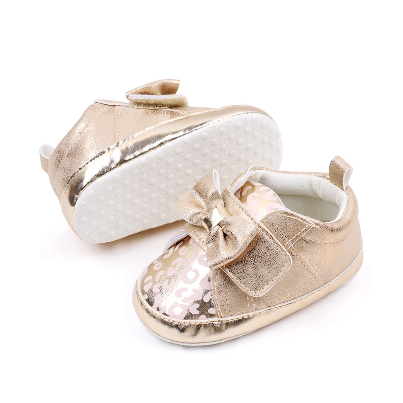 Spring and Autumn Shallow Bow Bright Surface Soft Soled Baby Walking Shoes for Girls details