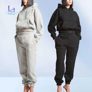Custom Logo Embossed Heavytweight Fleece Blank Tracksuits 2 Piece Pullover Crop Top Solid Color Hoodie and Joggers Set Women