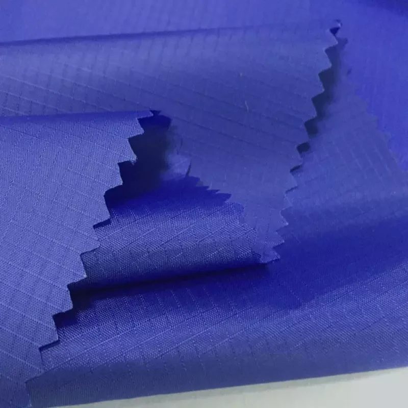 210t нейлоновая ткань переработанная 40D пухонепроницаемая с полиуретановым покрытием устойчивая к разрыву для парашютного