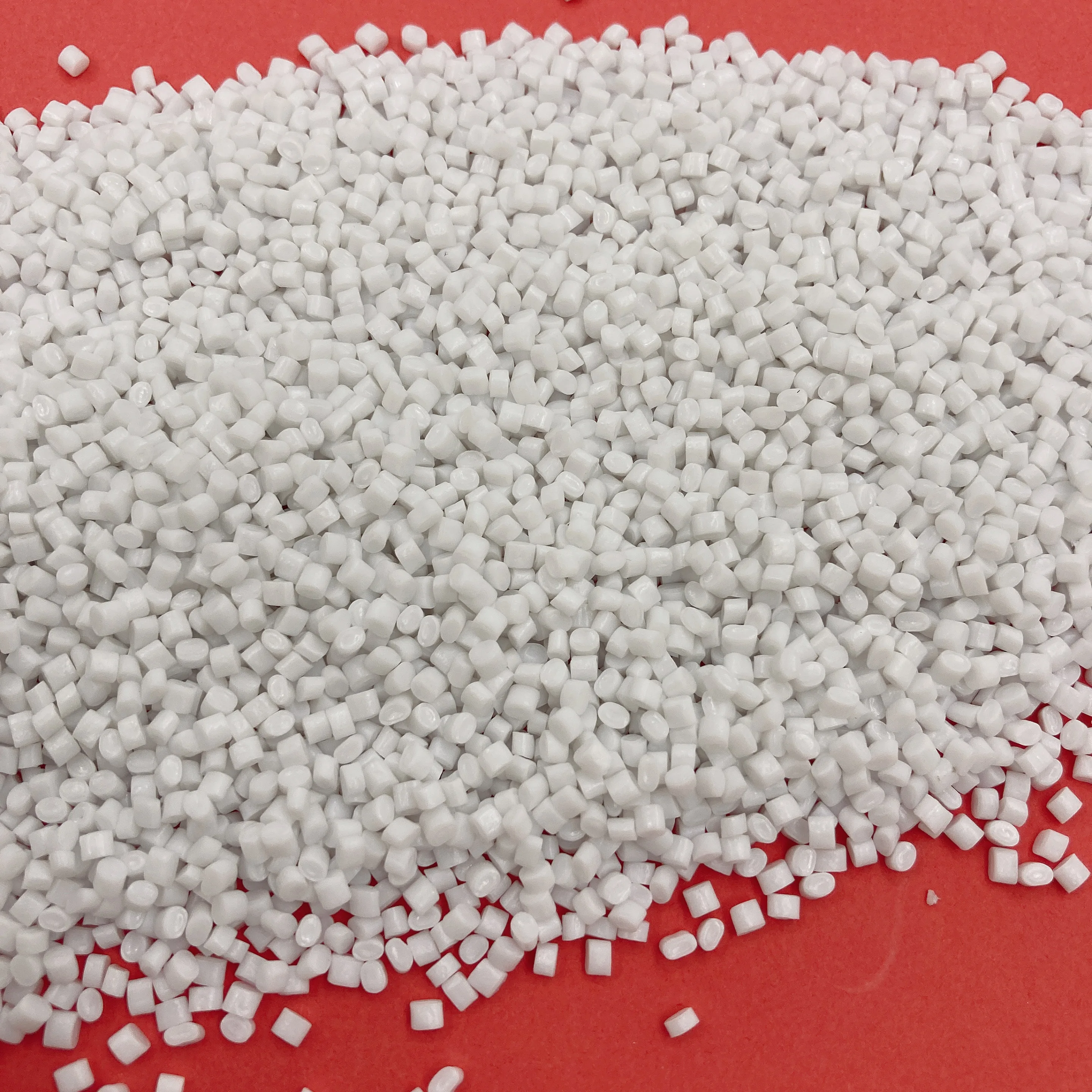 Полиэтиленовый терефталат в бутылках, 100% натуральный ПЭТ CB602 8863 Смола IV 0,80-0,85 ПЭТ смола