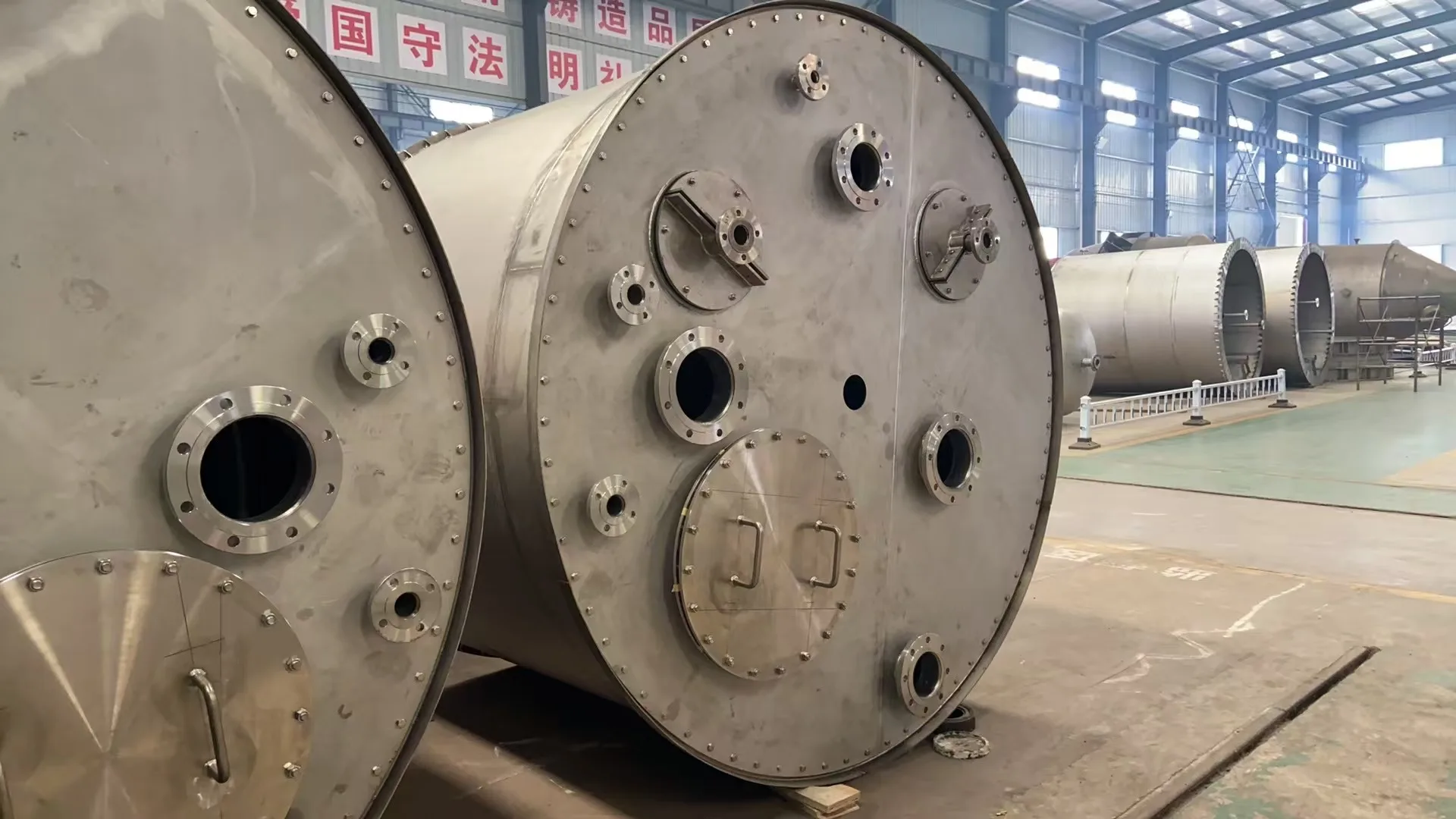 Gr2 Titanium Crystallization tank Titanium Chemical Equipment Used in Chemical Industry Medium Silver Nitrate