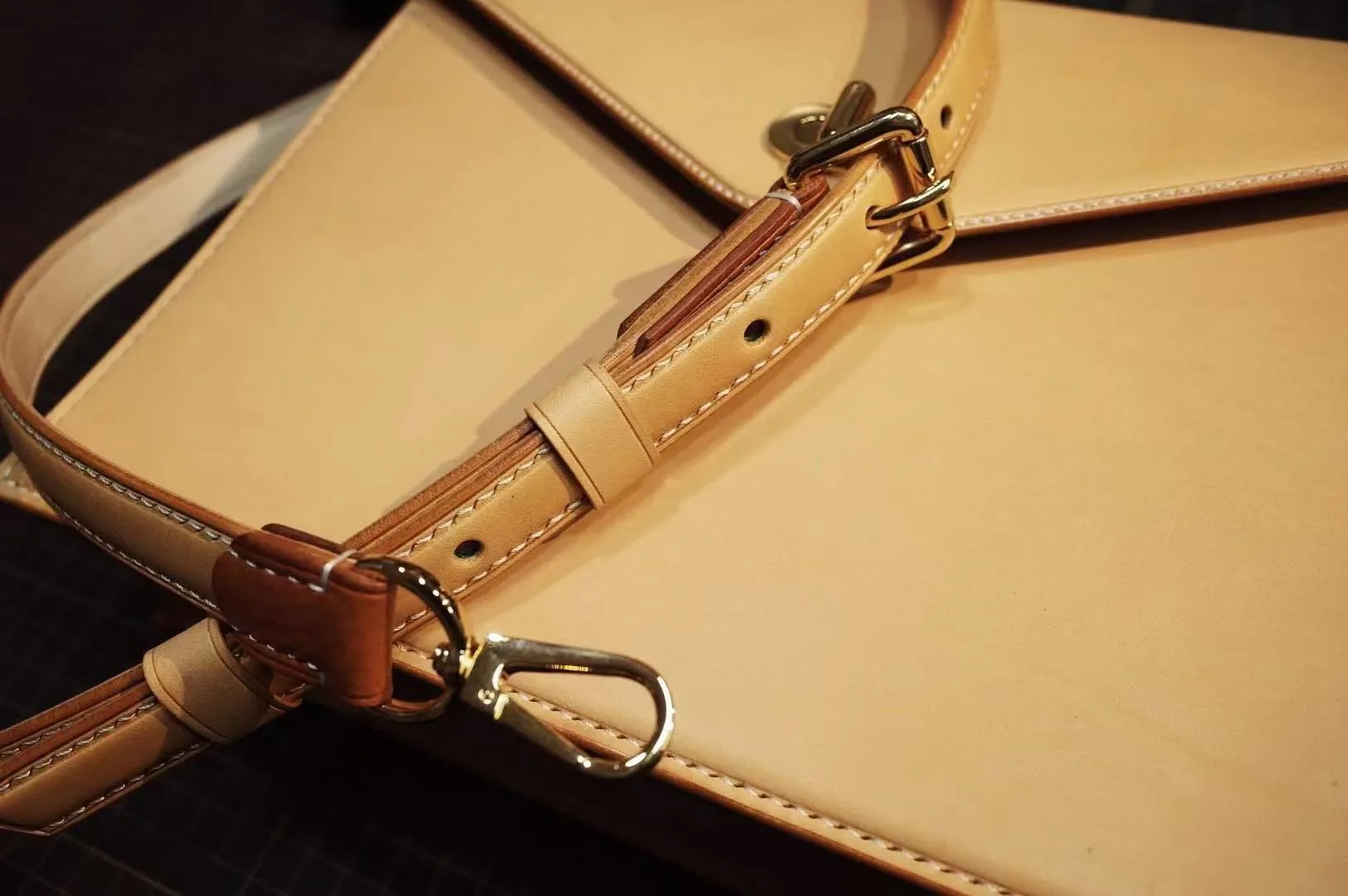 Popular Bag Making Hardware Kit Luggage Accessories Real Gold Plated Alloy Hook Clasp D Ring