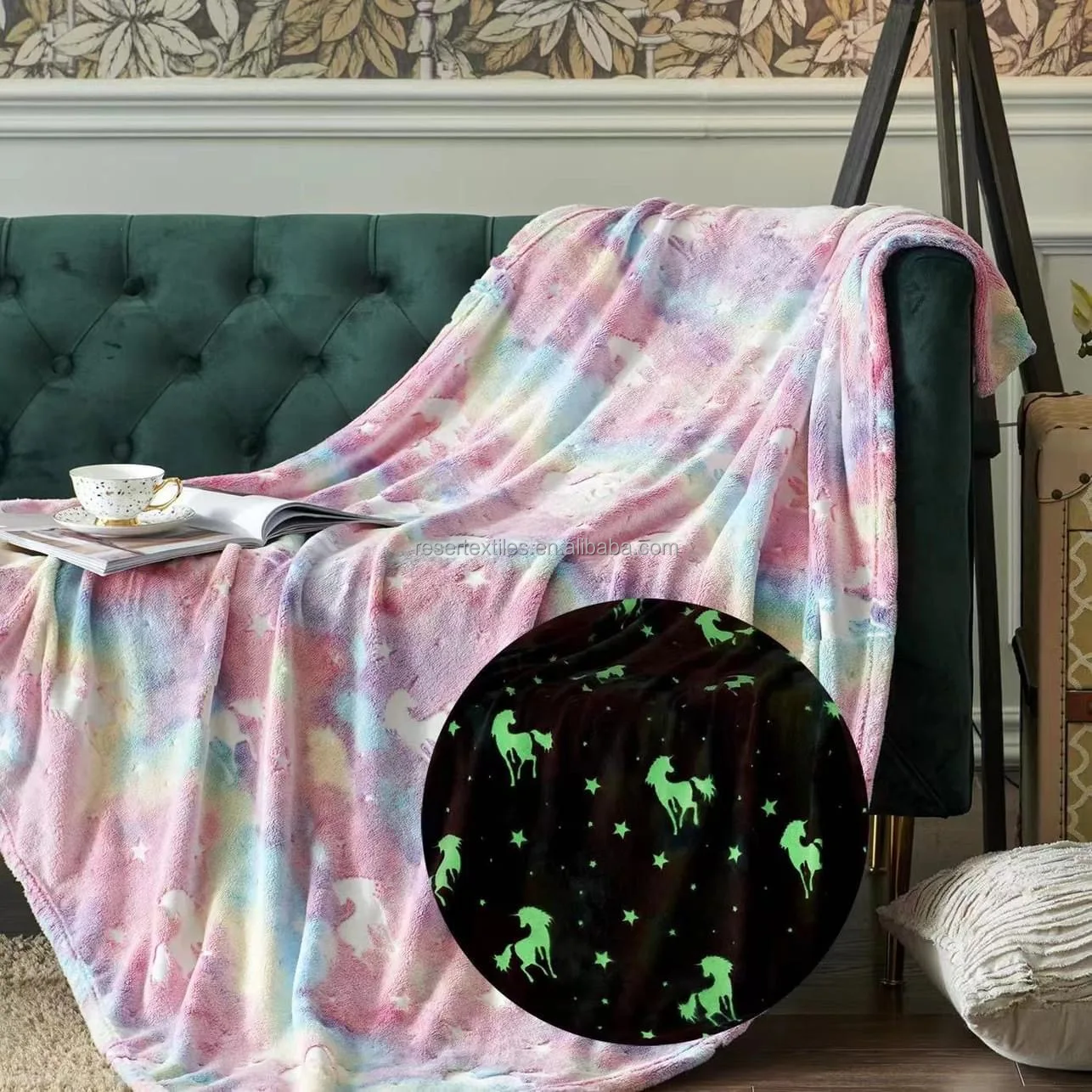 100% Polyester Super Soft Knitted Flannel Glow-in-the-Dark Festival Star Personalized Character Throw Blanket Kids Four Seasons