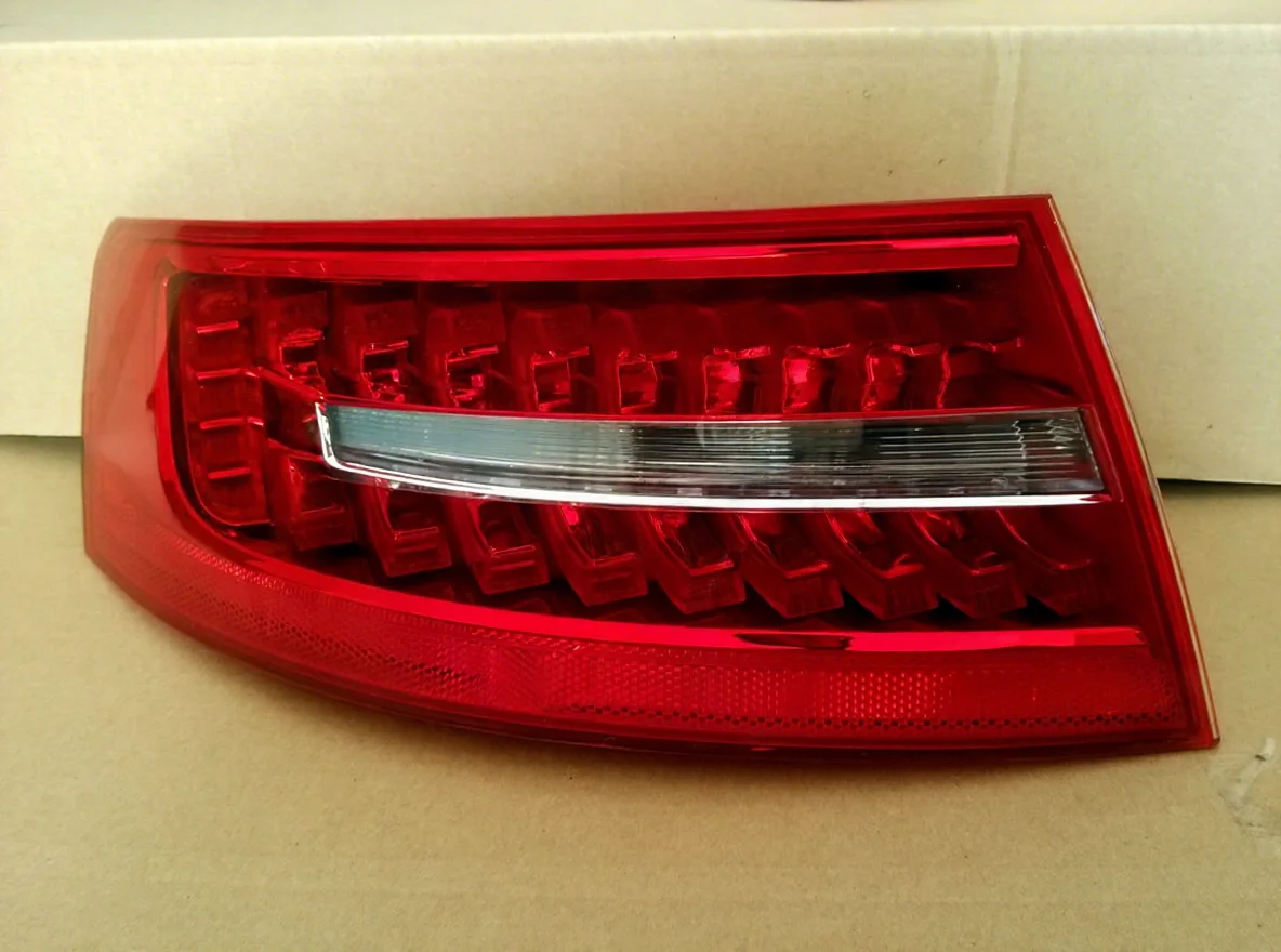 Audi A6 テールランプ 左側 4F5 945 095 J LED Tail Light for Audi A6 (2009-2011) - E-Mark Certified, OEM 4F5