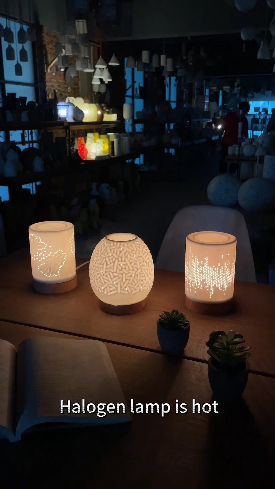 Factory Wholesale Electric Oil Burner Practical Ceramic Scented Warmer