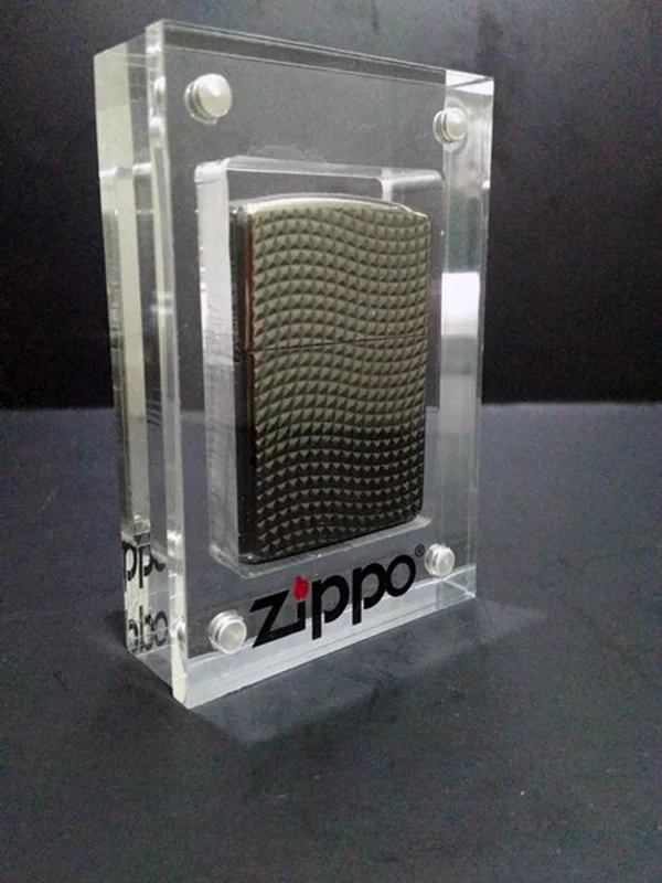 Custom Modern Acrylic Display Case with Magnet for Zippo Lighter