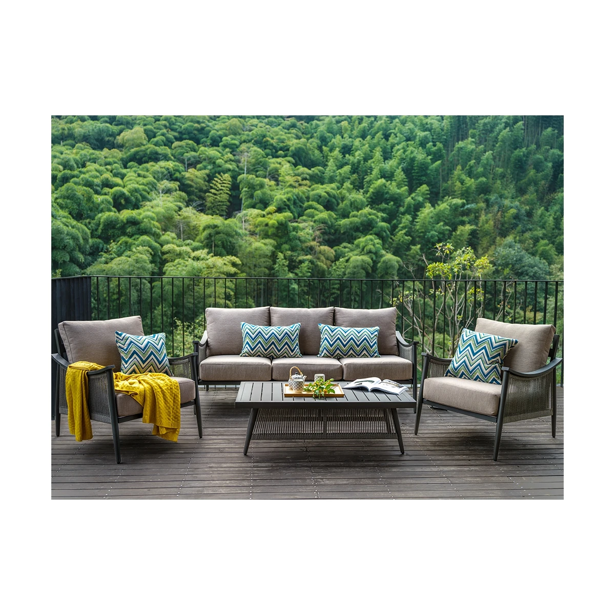 2025 New Product 4 Piece kd Sofa Furniture Luxury Garden Outdoor Woven Rope  Furniture Garden Rattan Set Sets