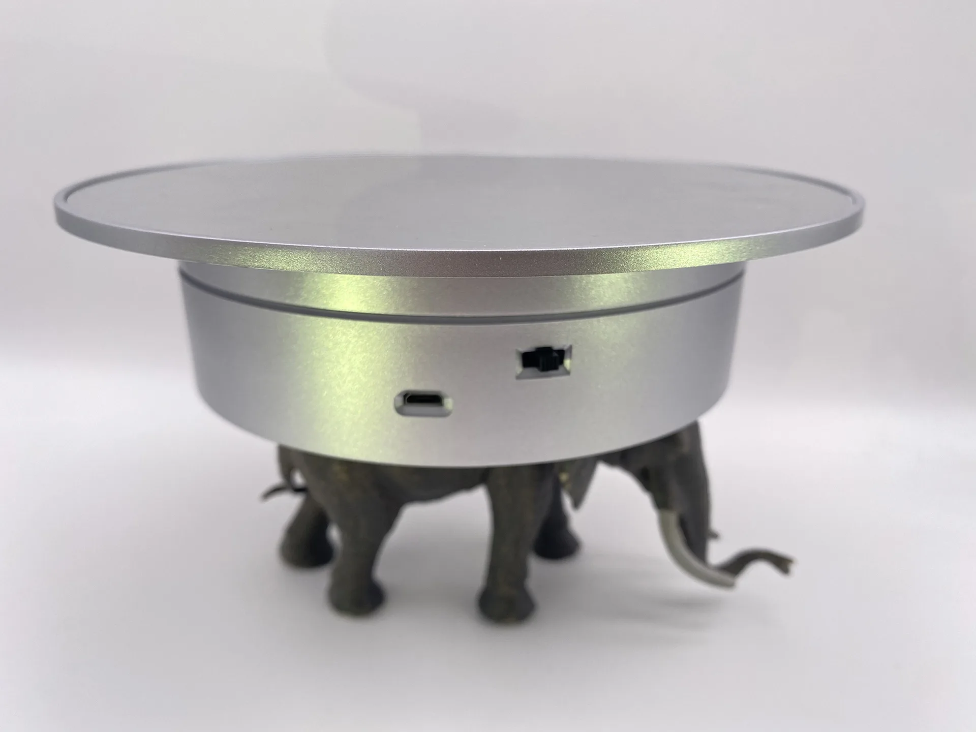 Tocadiscos eléctrico Usb dorado de lujo de 20cm, modelo de anillo de pendiente de joyería, soporte de exhibición para accesorios de fotografía de vídeo