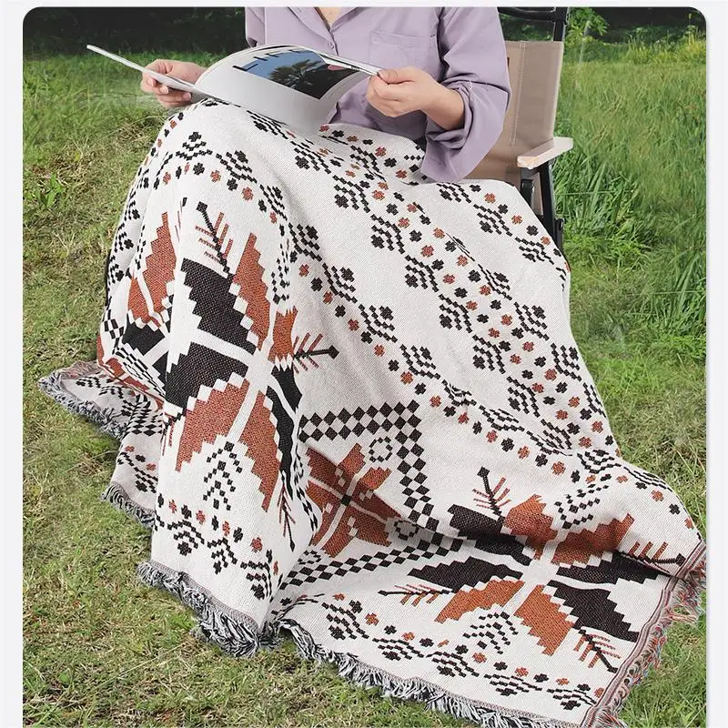 Large Cotton Bohemian style decor shawl cover blanket, Camping picnic blanket floor mat supplier