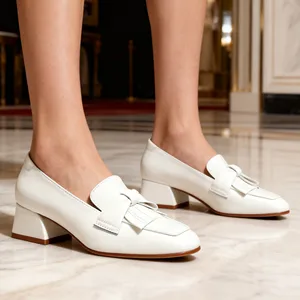 Professional Custom Hot Sales High Quality Factory Price Leather Heels Shoes for Women