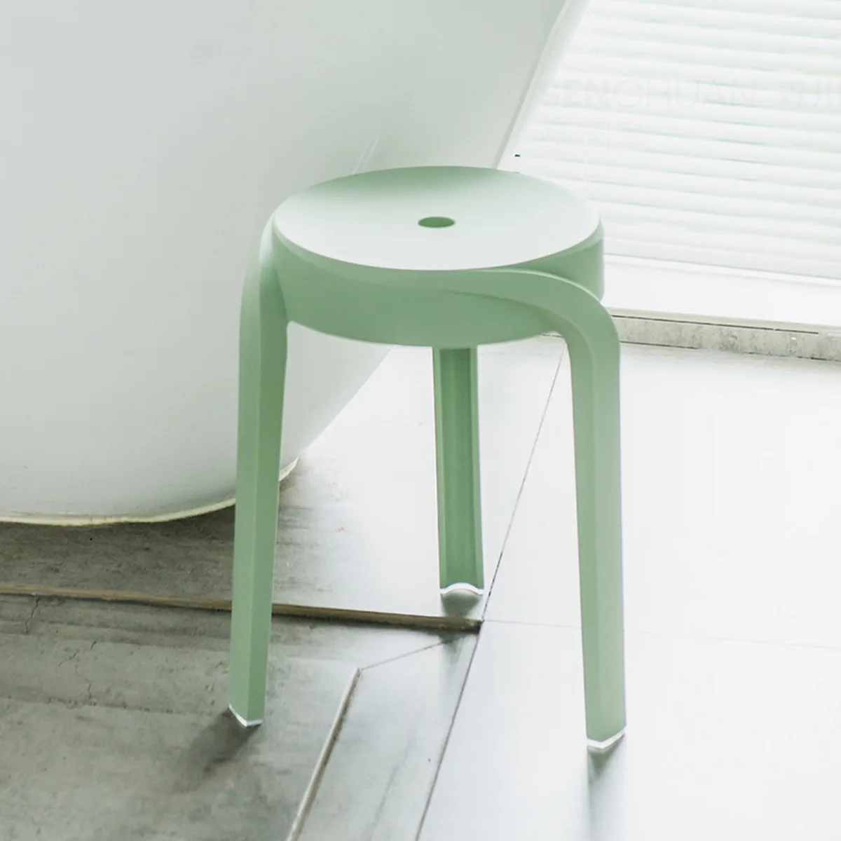 Project Furniture Matching High Quality Multi Colour Available Stackable Plastic Round Stools