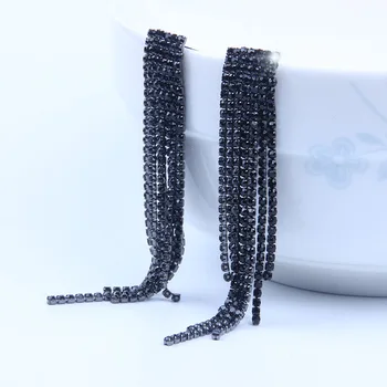 Tassel earrings graceful and fashionable long black crystal earrings