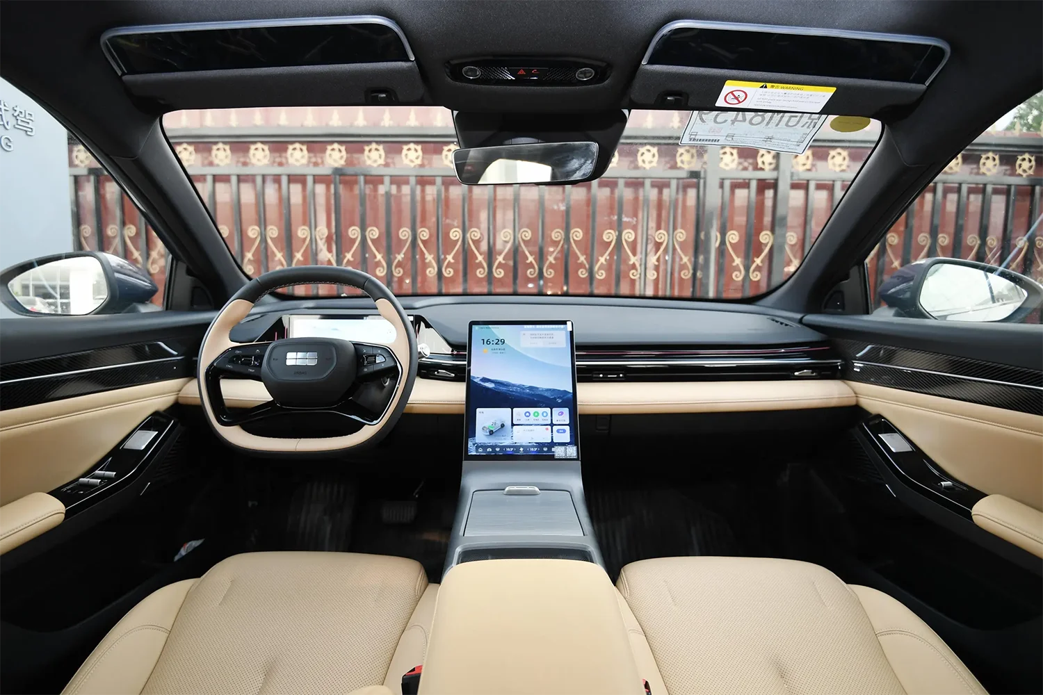 2023 Geely Auto Galaxy L6 60km 125 Km 1.5T 3DHT Hybrid LHD Sedan Yinhe L6 Electric Sedan Deposit