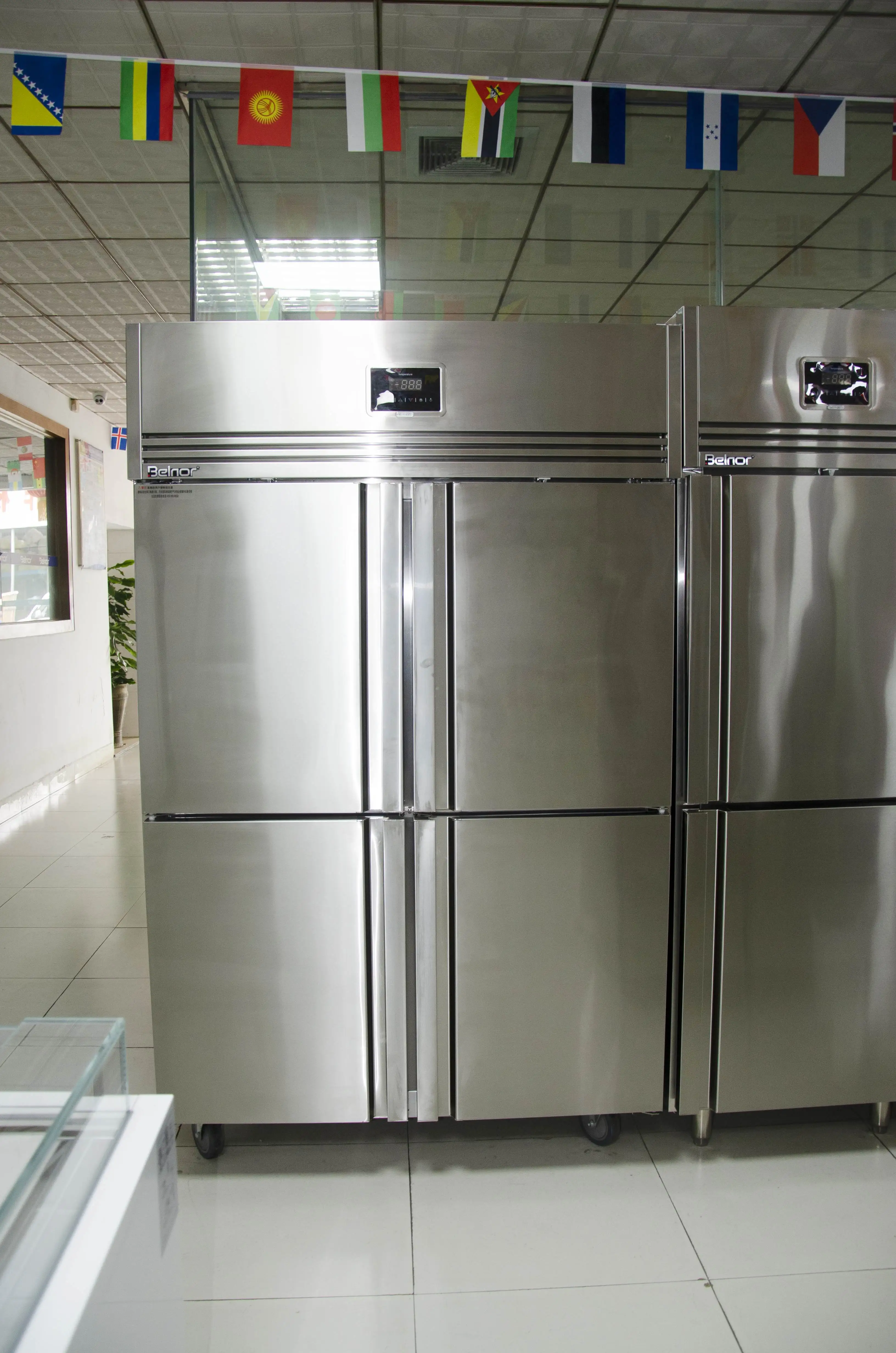 Stainless Steel 304/201 844L 4-Door Vertical Commercial Freezer with -12~-18 Temperature