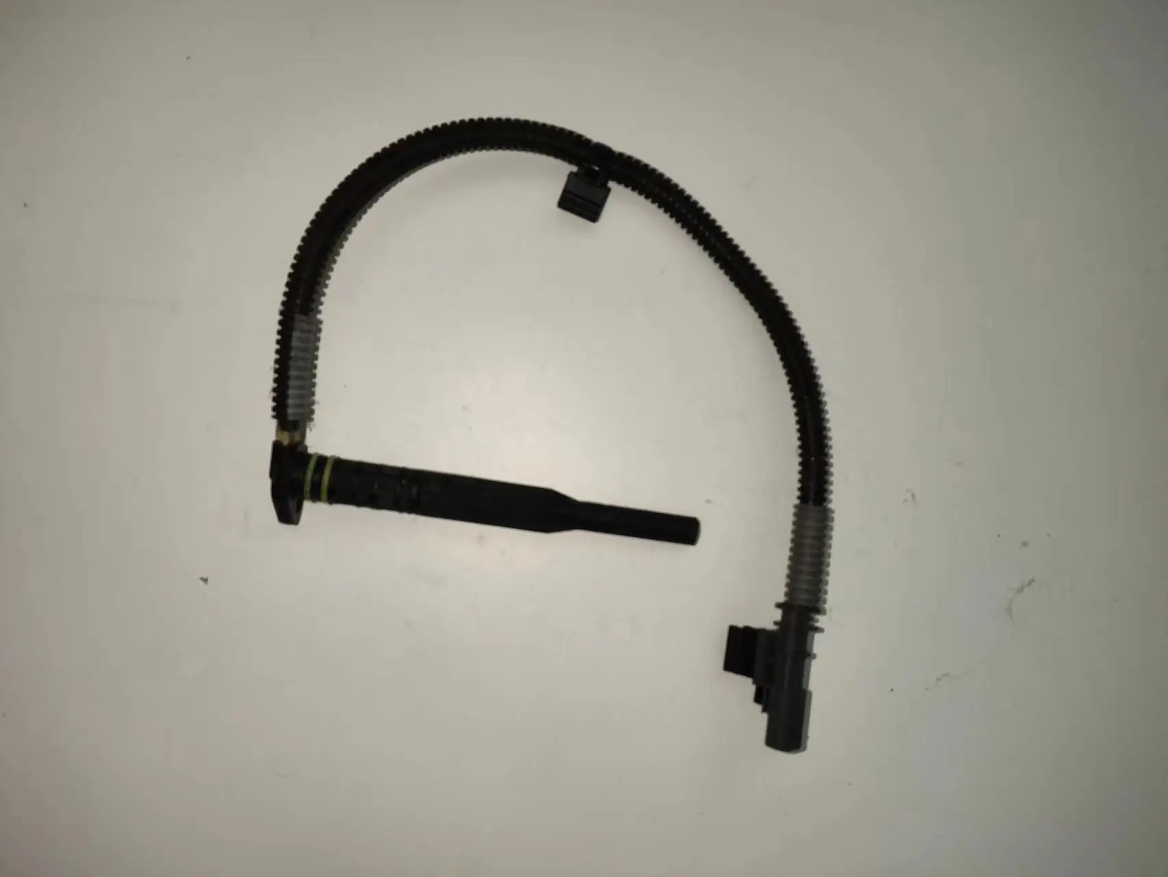 Hot Sale Buy Oil Level Sensors For Volvo S80/s60/xc60/s90 For Tesla