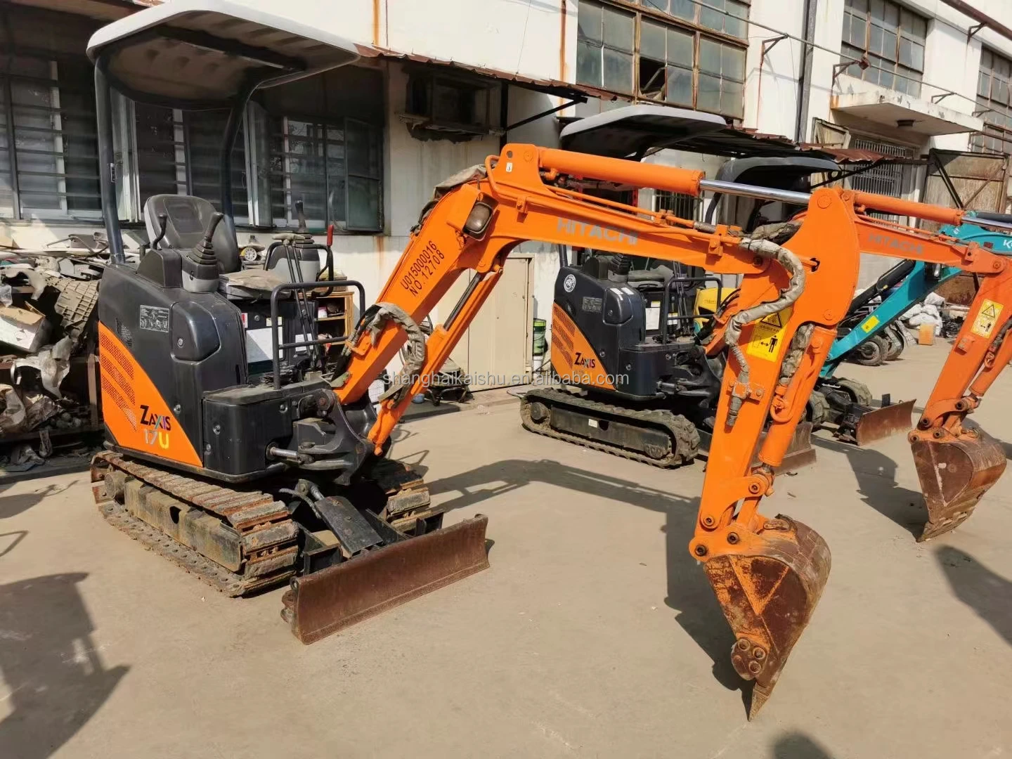 Used Hitachi ZX17 Mini Excavator with 1.7 ton Operating Weight 0.04 M³ Bucket Capacity and 1500 KG Machine Weight