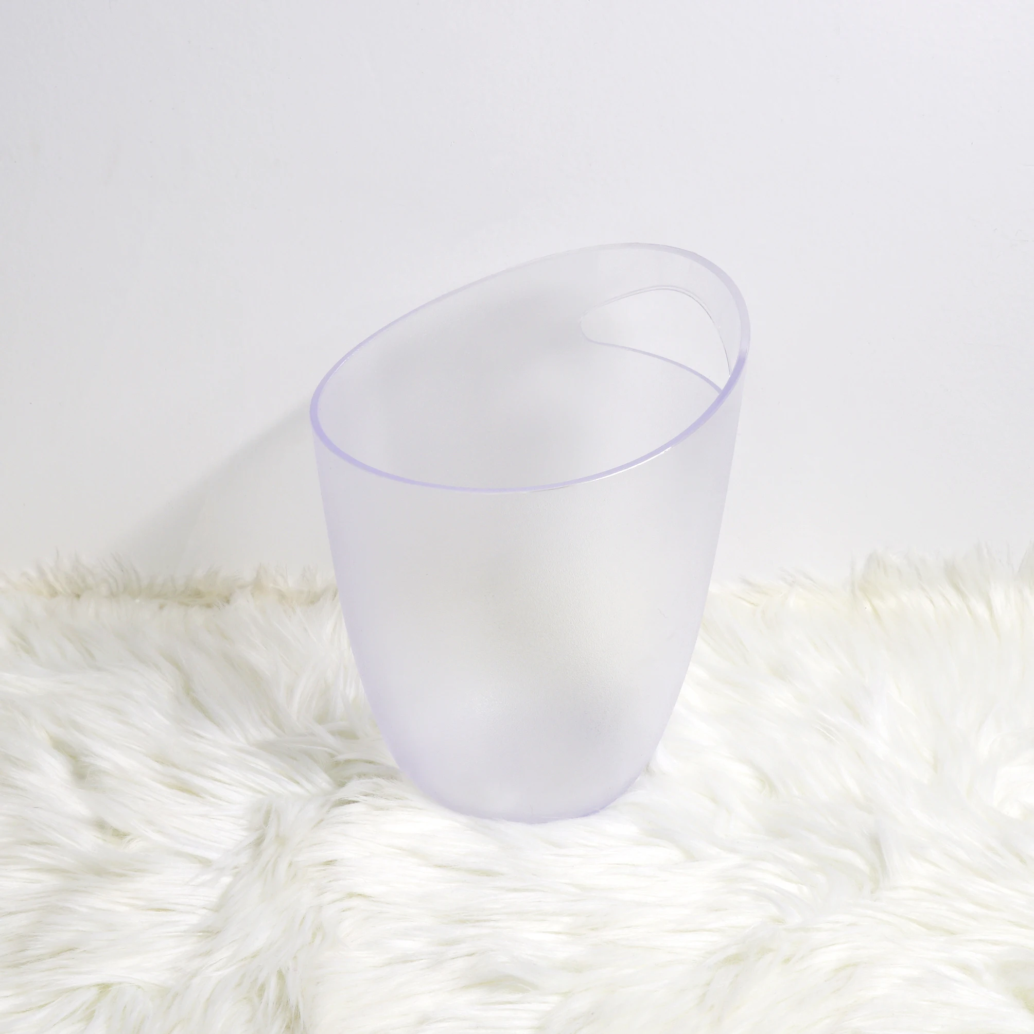 Custom 20 X 24 X 11cm Acrylic Ice Buckets for Champagne Vodka Beer Drinking Clear Plastic Wine Bucket for Bar Party Club