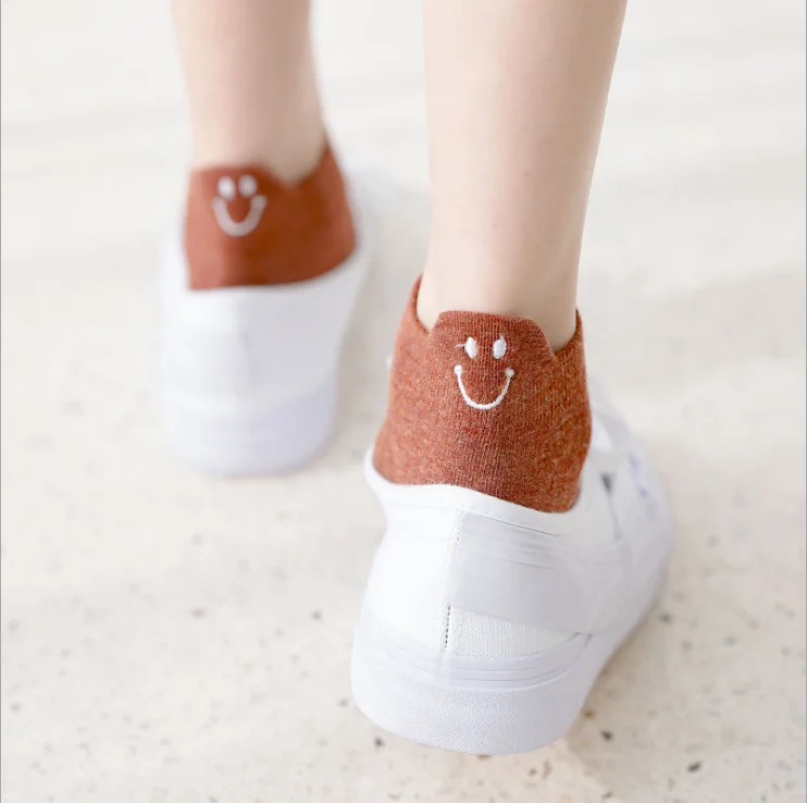 HF Women socks spring and summer smiley face embroidery boat socks cartoon ankle short socks