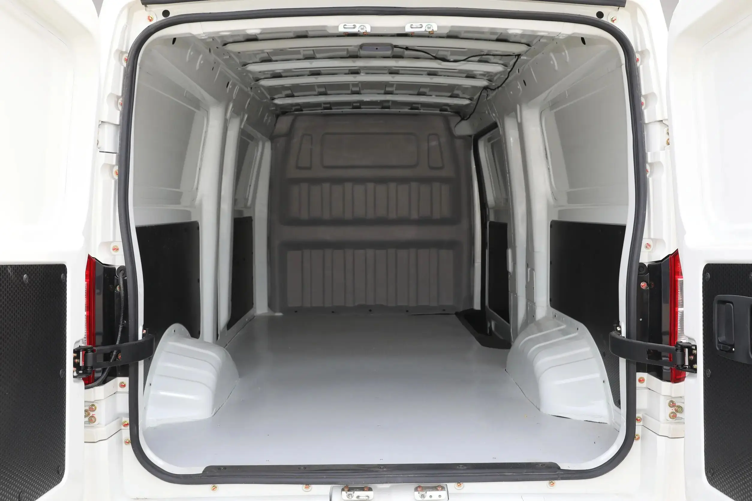 2 Seats Cargo RHD Kama Junhang ES6/ES7 Electric Mini Food Van details