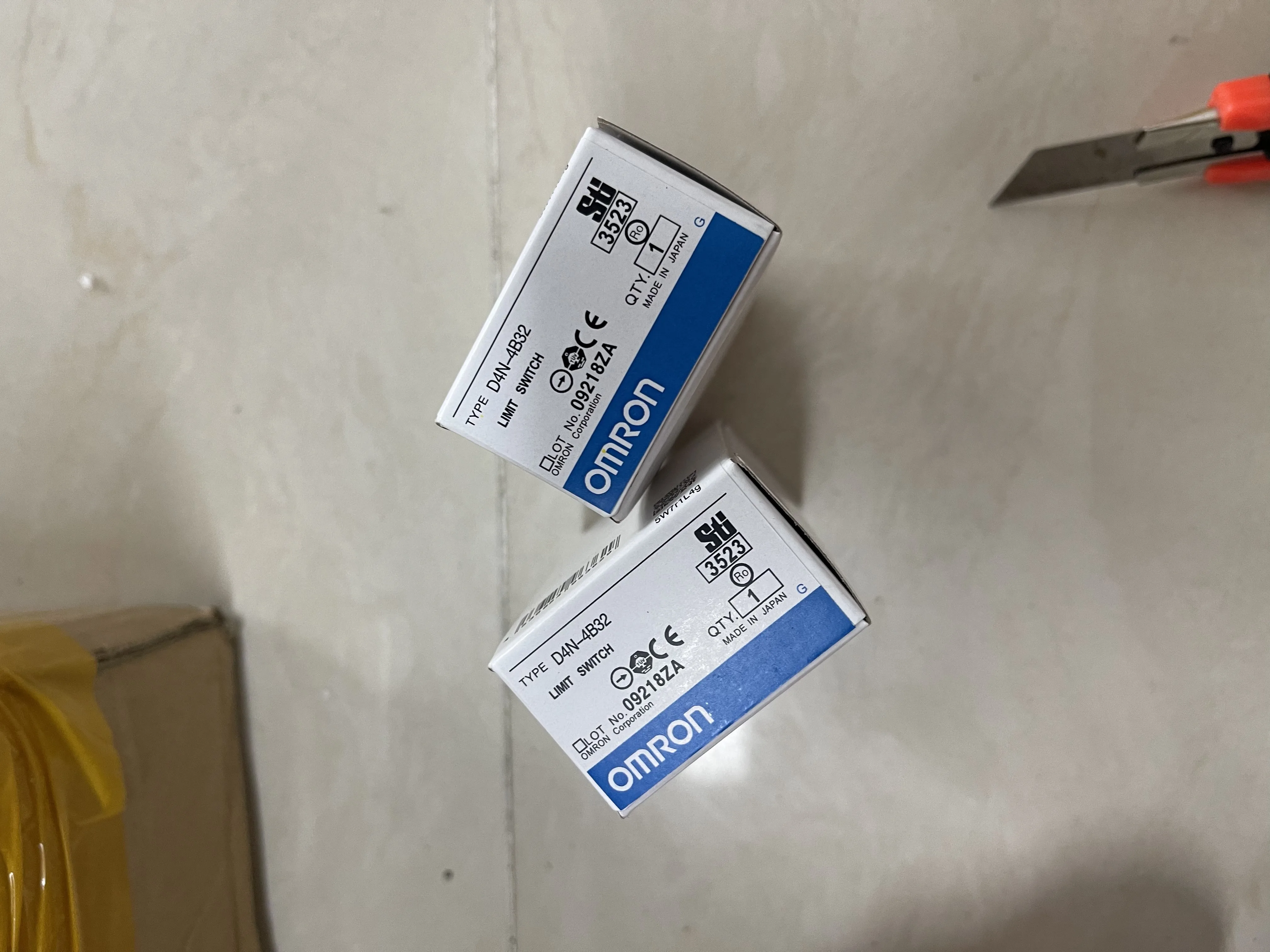 Omron Limit Switch D4N-4B32