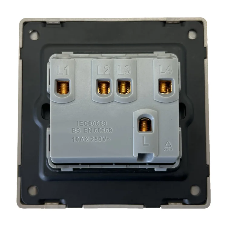 VNX High Quality Research Product 3Gang 2Way White Spray Paint Large Panel UK Standard Wall Socket