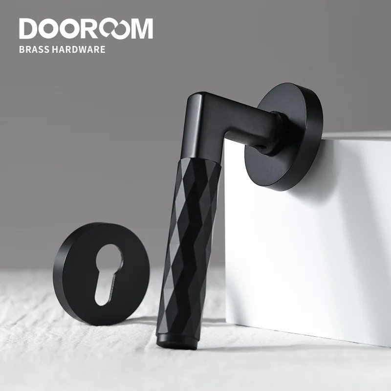 Набор замков для двери