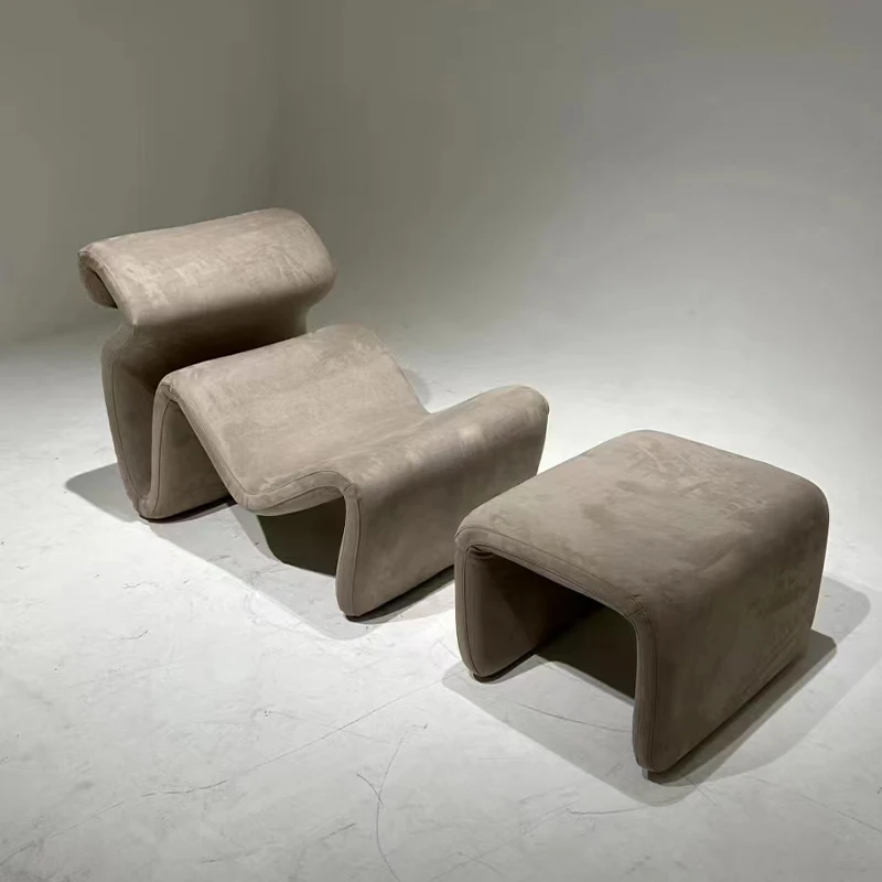 Runxi Designer Abstract Lines Fold and Etcetera Bend Bendy Lounge Chair Fiberglass Profiled Lounge Chair 2024